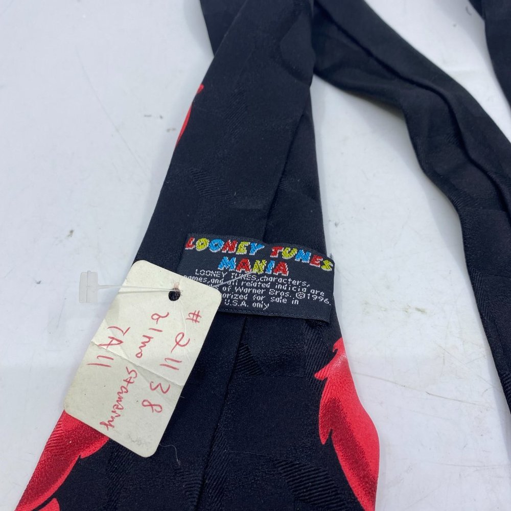 Looney Tunes Mania Elmo Tie - Picture 2 of 3